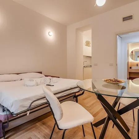 Apartmán 1 From Metro-new Luxury Studio-pta Venezia 7 *